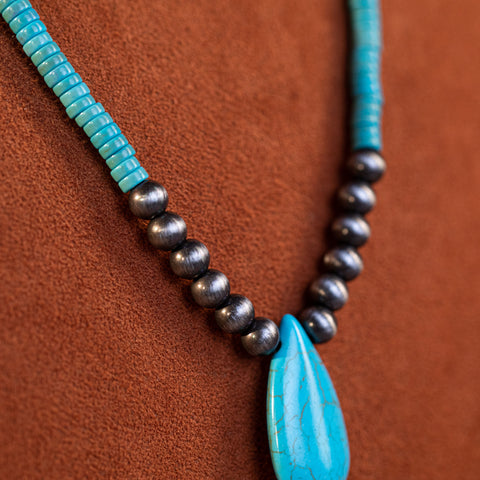 RNS-1022  Rustic Couture's  Beaded Tear Drop  Pendant Necklace
