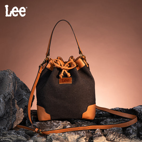 LEE53-003 LEE Waxed Canvas Drawstring Hobo Bag/Crossbody – MONTANA