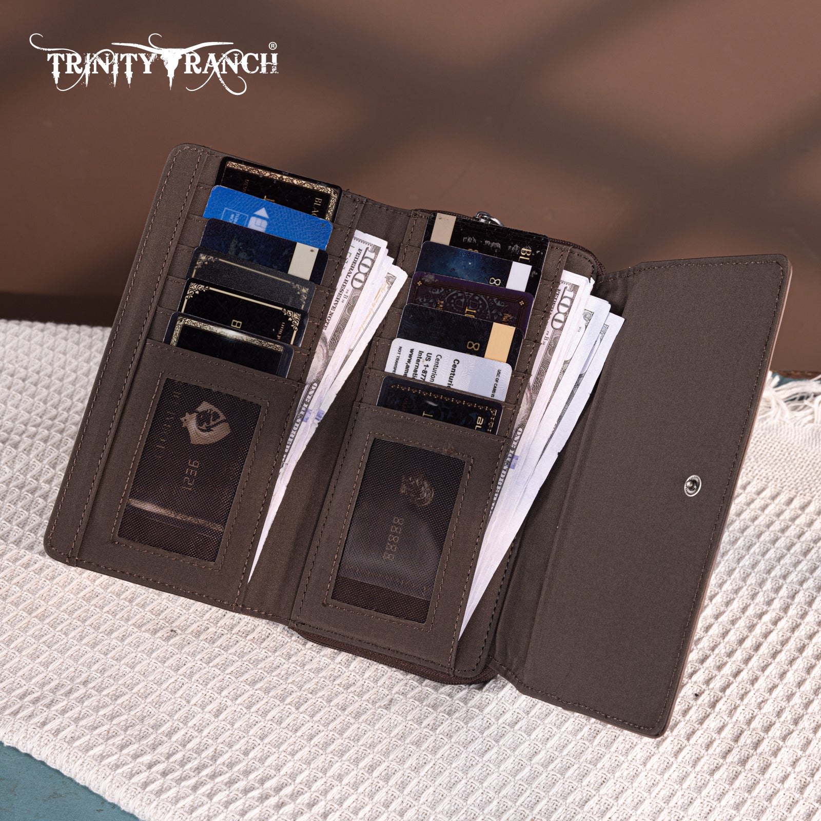 TR190-W010 Trinity Ranch Floral Aztec Tooled Collection Wallet ...