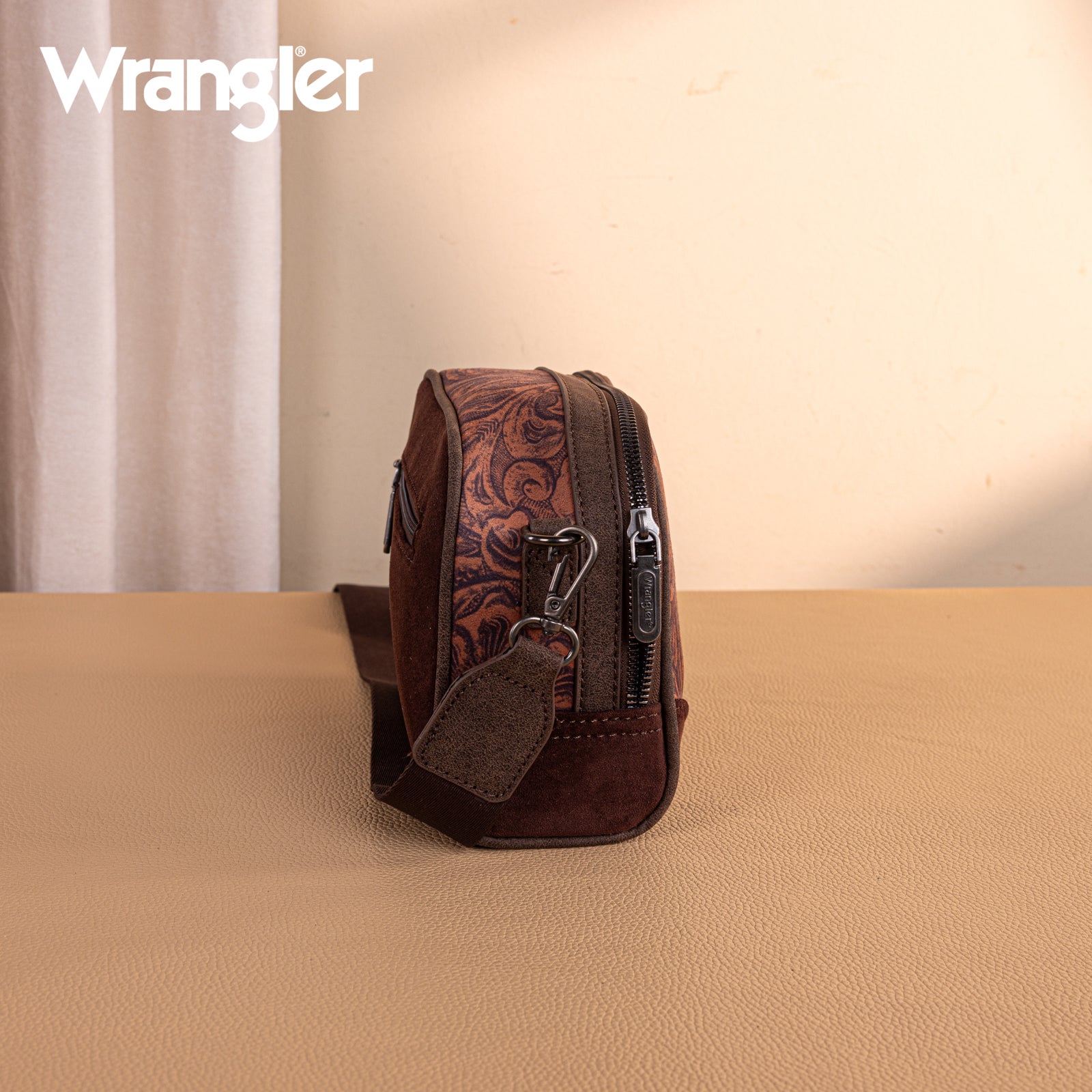 Wrangler - Womens Vintage Floral Printed Duffle Bag main image 1
