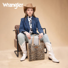 WG296-8900TN    Wrangler Leopard Print Tote Bag- Tan