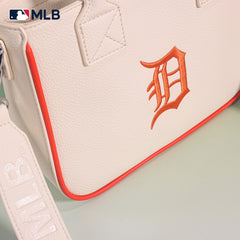 MLB-TG103  MLB Detroit Tigers Team Tote with Baseball Coin Pouch
