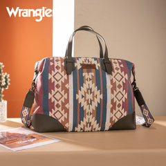 WG313-5110   Wrangler Sherpa Aztec Canvas Duffle Bag - Green
