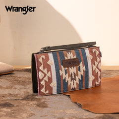 WG313-181  Wrangler Sherpa Aztec Canvas  Clutch - Green