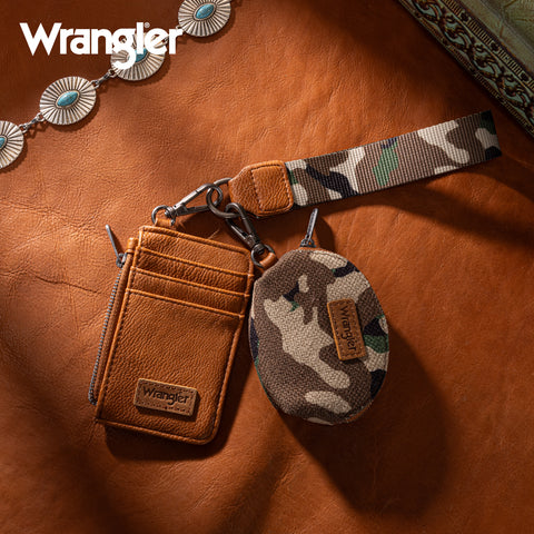 WG286-W0051  Wrangler Camo Print Dual Pouch Wristlet -Green