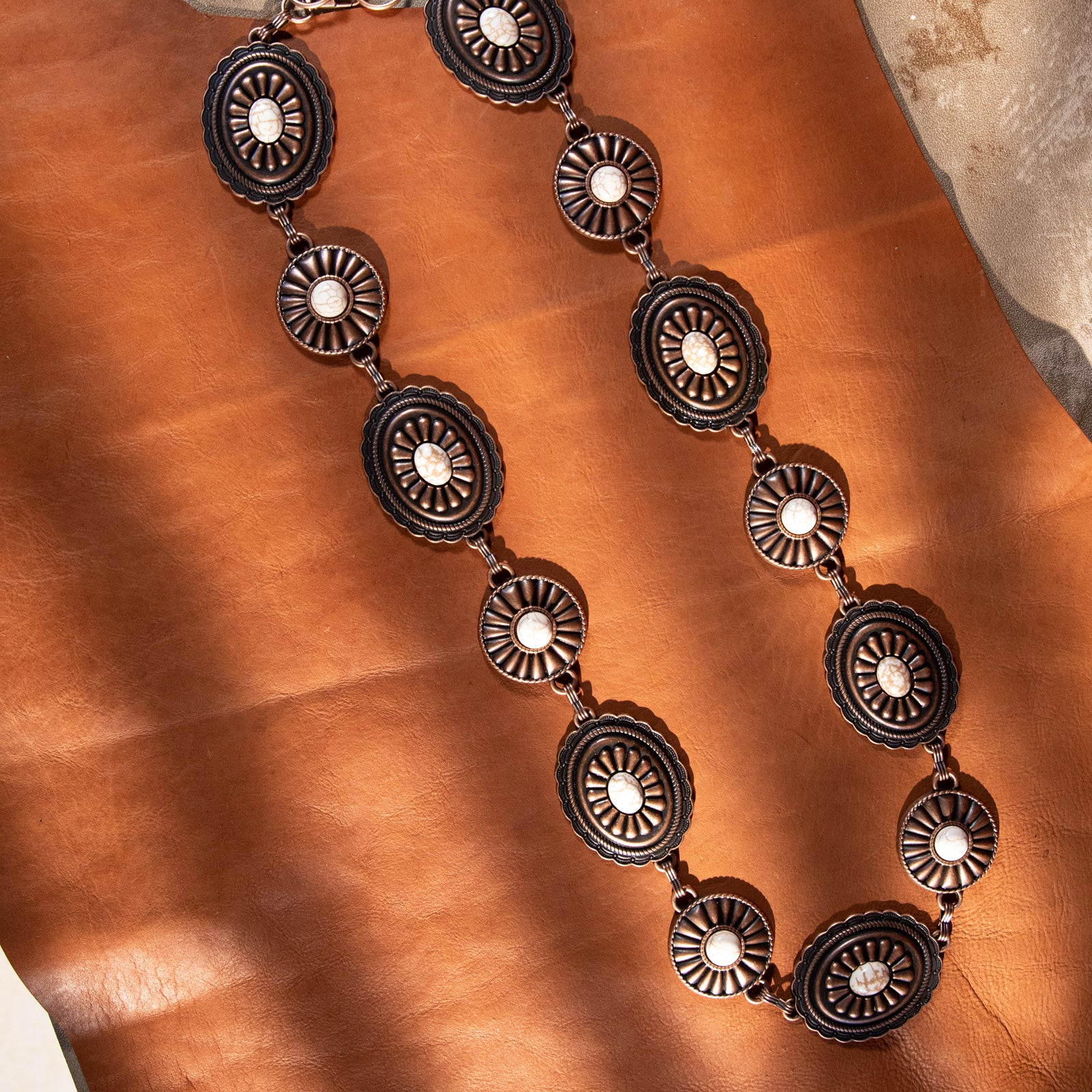 CB1007 Rustic Couture Western Stone Concho Link Chain Belt MONTANA