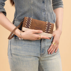 WG217-C018 Wrangler Southwestern Print  Wallet/Wristlet/Crossbody