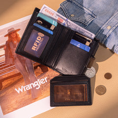 WG224-W074  Wrangler Card Holder Bi-Fold Wallet