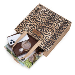 WG296-8900TN    Wrangler Leopard Print Tote Bag- Tan