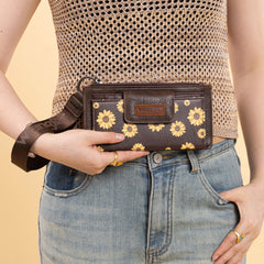 WG316-W013CF   Wrangler Sunflower Print Card Wallet/Wristlet - Coffee