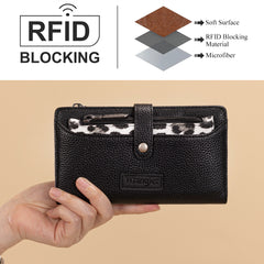 WG366-W091BK   Wrangler Western Bi-Fold  RFID Wallet/Wristlet With Detachable Pouch- Black