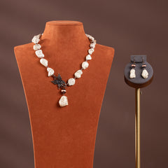 RNS-1055  Rustic Couture's Bohemian d Beaded Nougat Necklace Butterfly Pendant With Earing Set