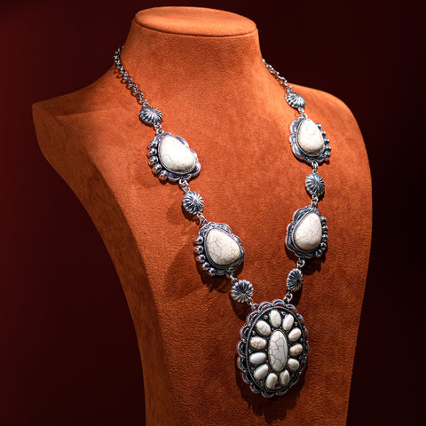 WJ-1039  Rustic Couture   Turquoise Concho Statement Necklace