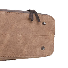 WG28-G8317 Wrangler Fringe and Studs Concealed Carry Western Tote（Wrangler by Montana West）
